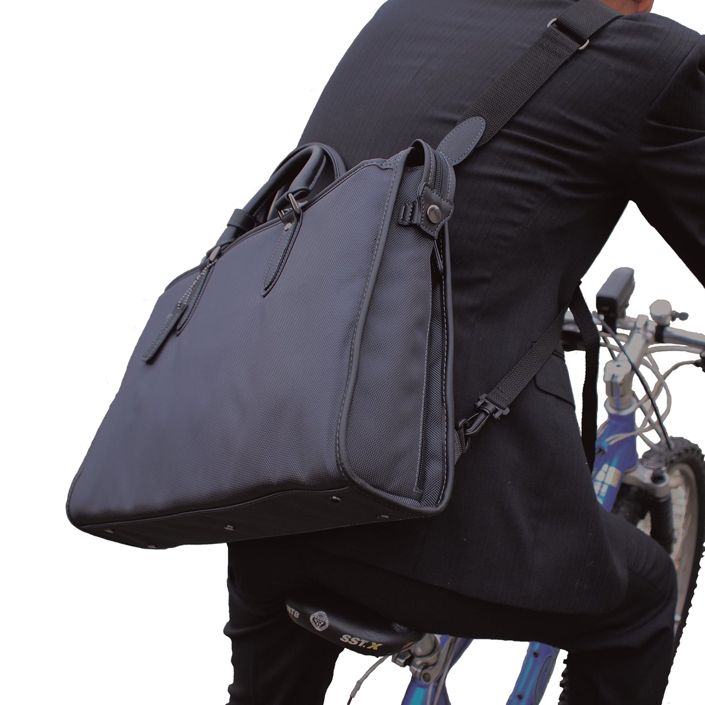 【生活応援】海外製/A4対応/メッセンジャービジネス/ビジネスバッグ/自転車対応/グレー色/102599【決算セール限定】