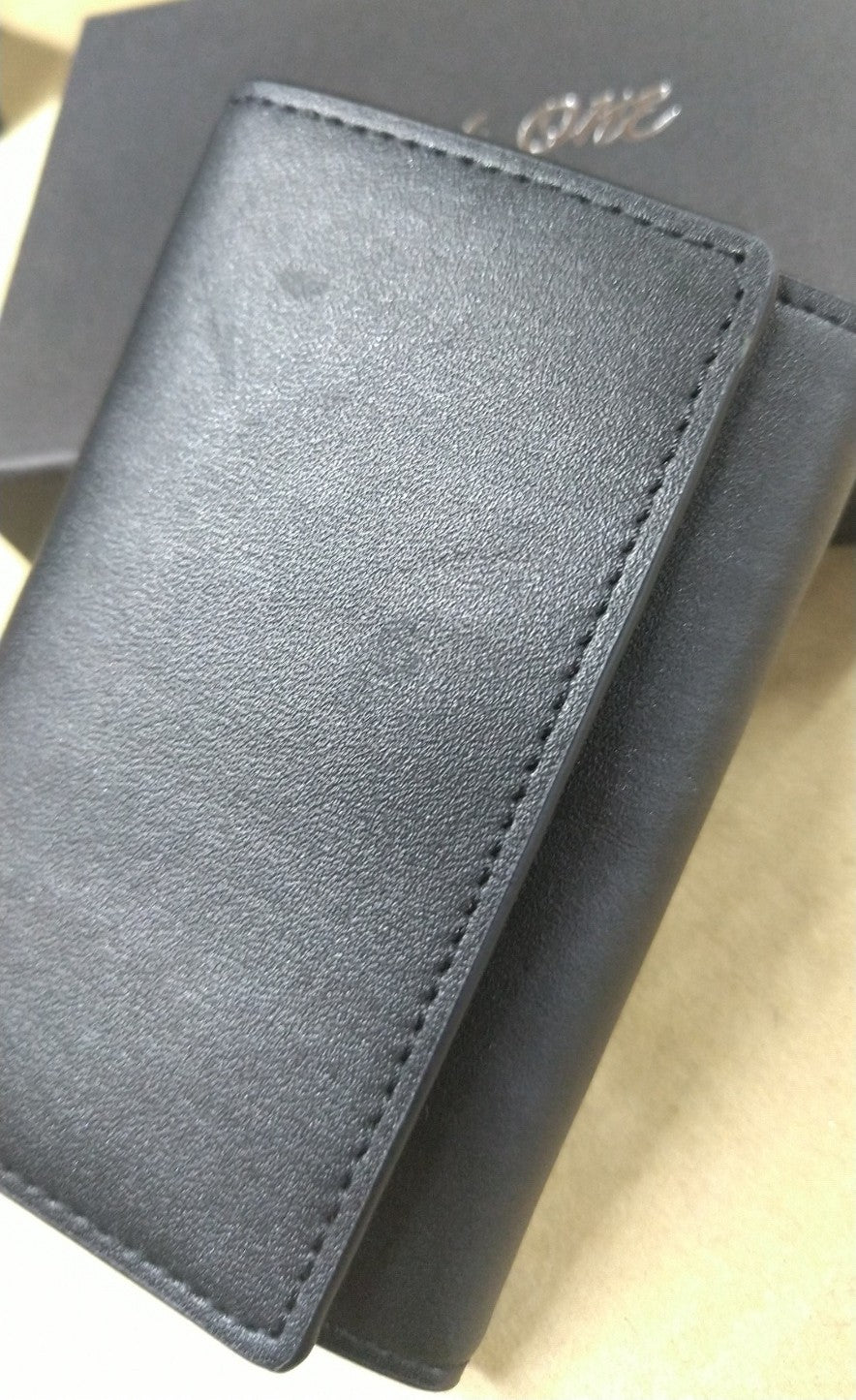 【訳アリ品】海外製/木目調/牛革/レザー/三つ折財布/コンパクト財布/小さい財布/154038/ブラック/黒色