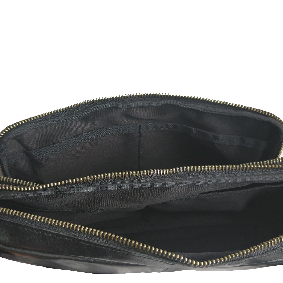 一点物レザーバムフラップ ウェストポーチ 一点物レザーバムフラップ ウェストポーチ