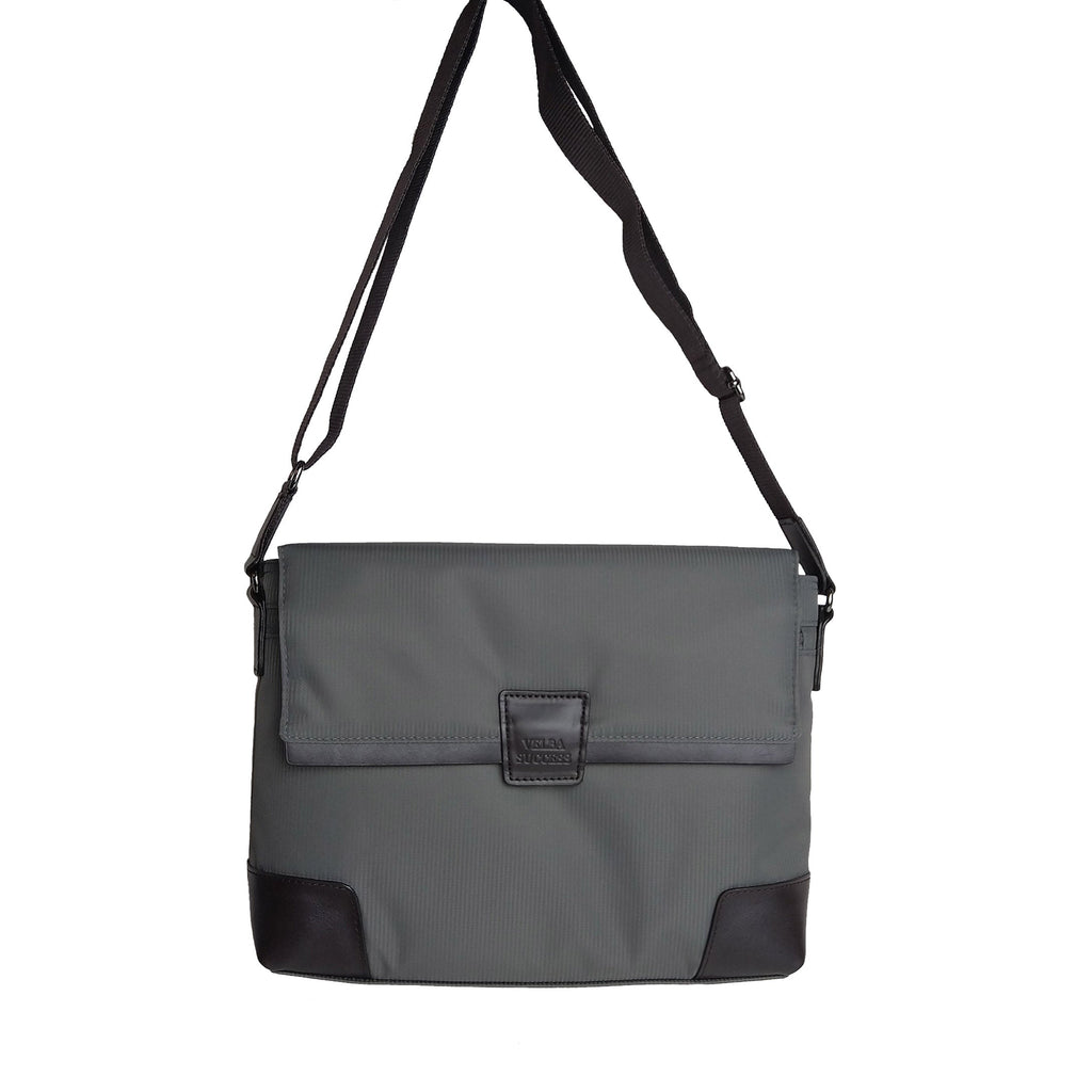 【年末年始セール限定】海外製／テフロン加工／撥水／ヨコ型／カブセショルダーＳ／グレー色／126024【数量限定】