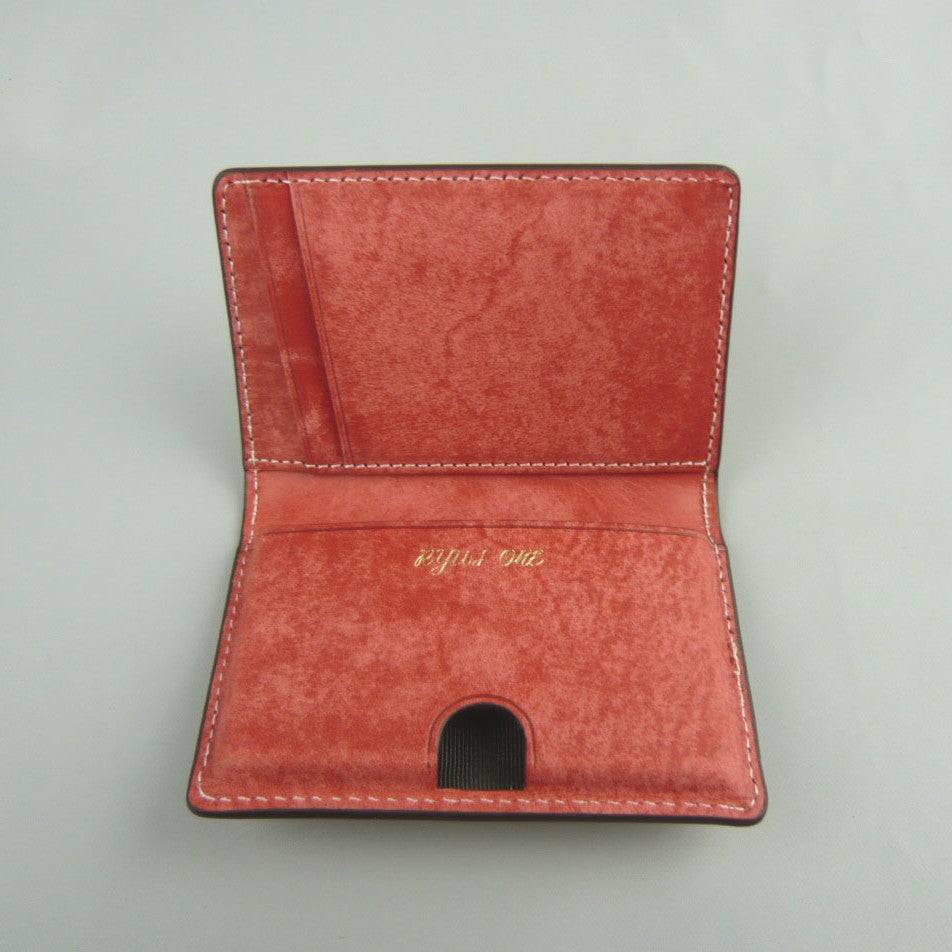 【訳アリ品】海外製／ヌメ革／革製／牛革／名刺入れ／内装レッド／赤色／箱入り／154060 【在庫限り】