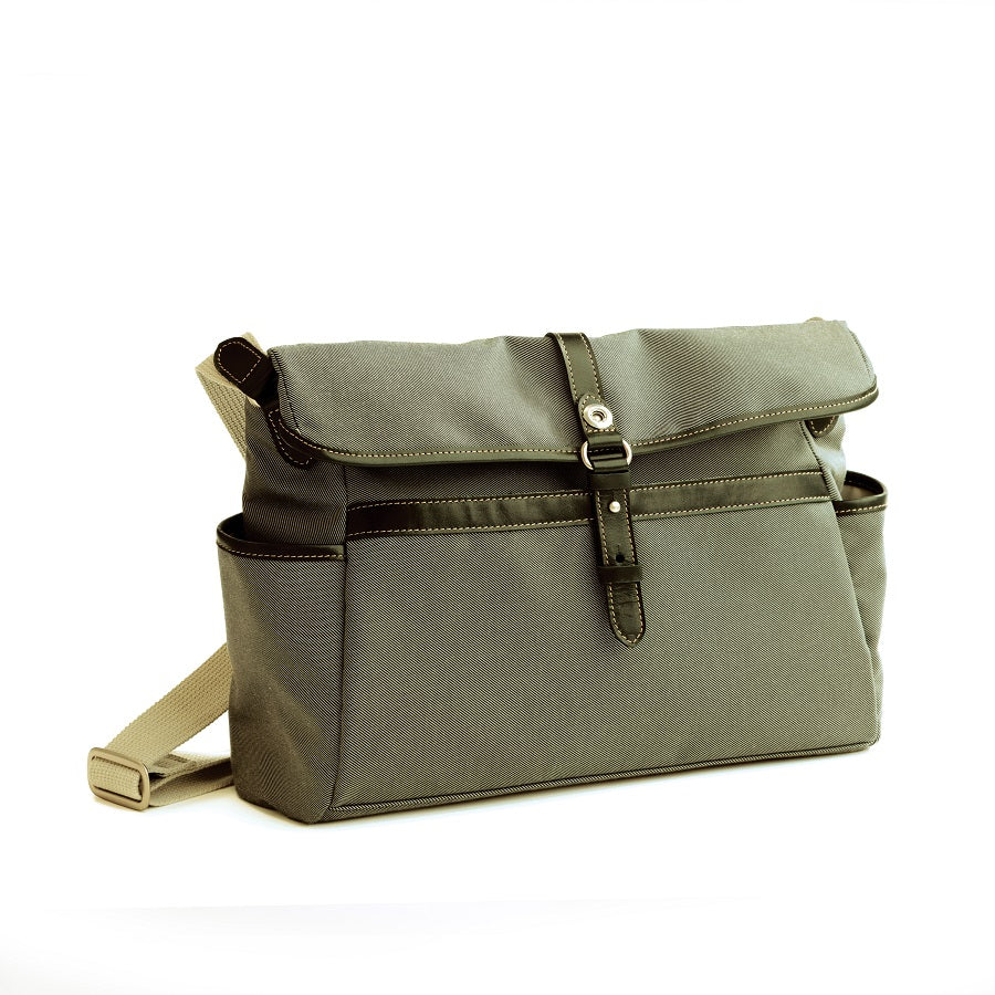 【豊岡鞄®認定品】豊岡製／日本製／国産／漁網／廃漁網／ナイロン製／リサイクル／ショルダーバッグ／ショルダー／ヨコ型／561011／全３色／KANEDAITO【12月25日発売予定】