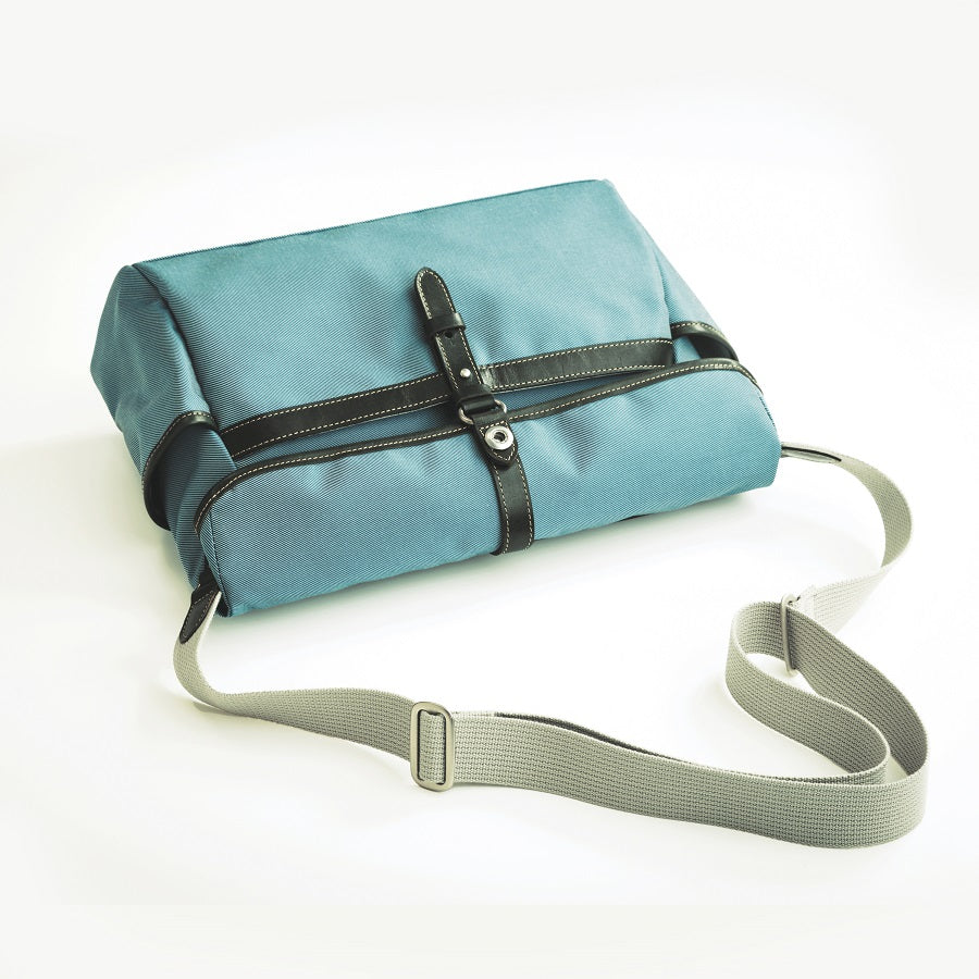 【豊岡鞄®認定品】豊岡製／日本製／国産／漁網／廃漁網／ナイロン製／リサイクル／ショルダーバッグ／ショルダー／ヨコ型／561011／全３色／KANEDAITO【12月25日発売予定】