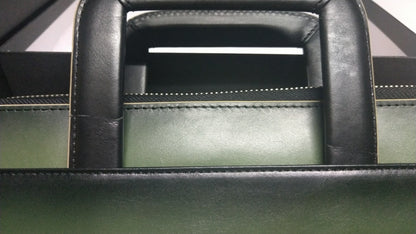 【訳アリ品】海外製／牛革／クラッチバッグ／抜き手／薄い／細い／スリム／154008／グリーン／緑色