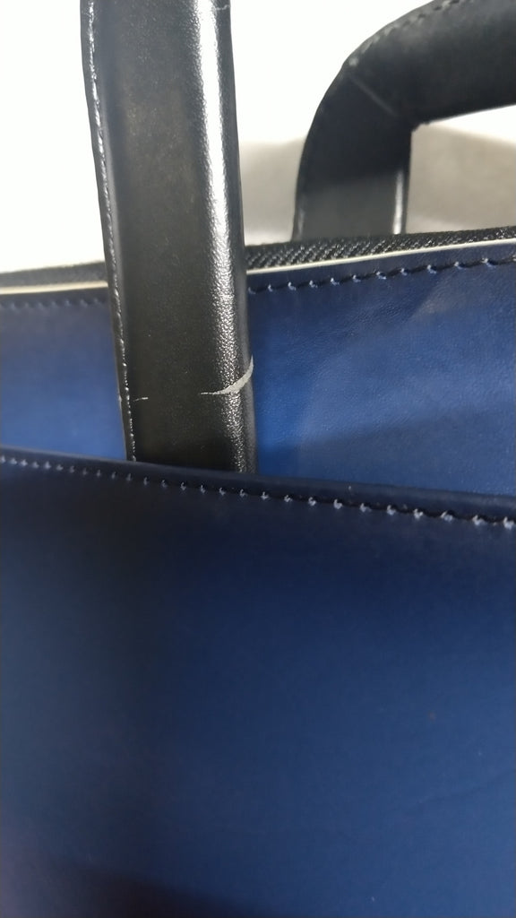 【訳アリ品】海外製／牛革／クラッチバッグ／抜き手／薄い／細い／スリム／154008／ネイビー／紺色