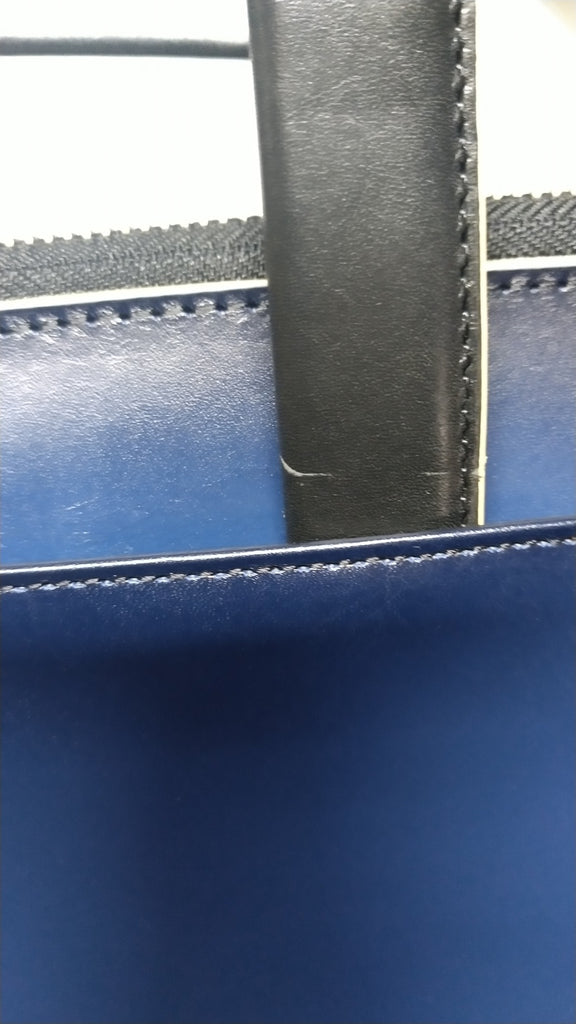 【訳アリ品】海外製／牛革／クラッチバッグ／抜き手／薄い／細い／スリム／154008／ネイビー／紺色