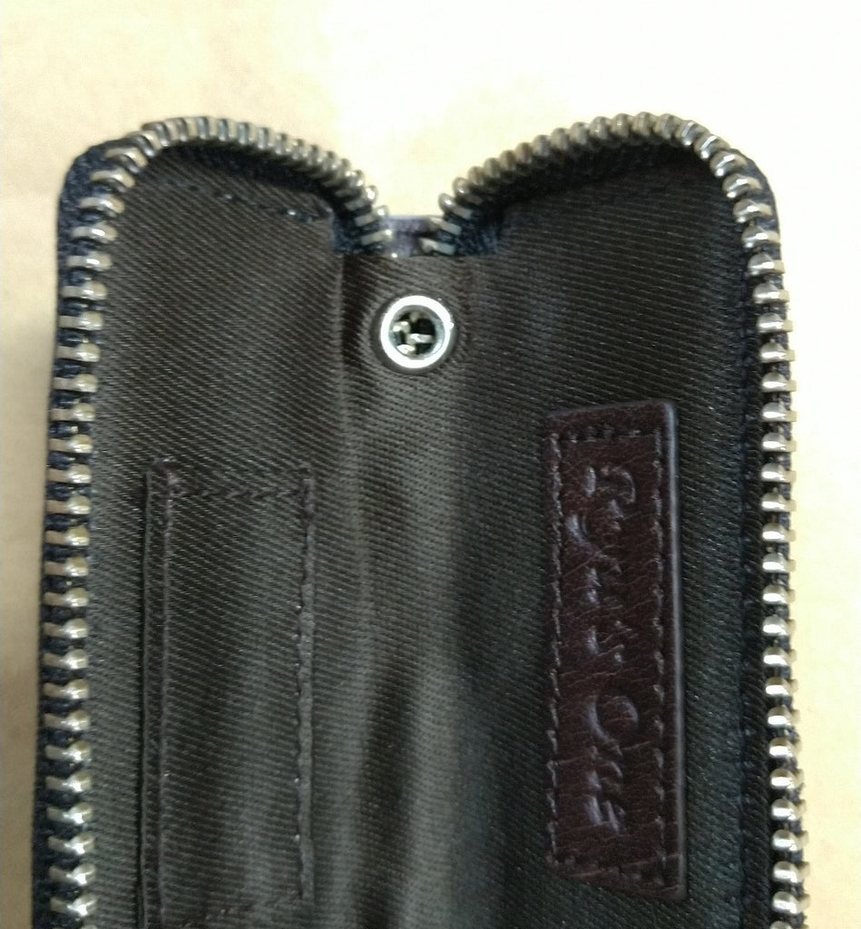 【訳アリ品】海外製／マルチケース／牛革／レザー／小物入れ／USB／印鑑／アクセサリー／常備薬／グリーン／緑色／2025年ラッキーカラー／154010