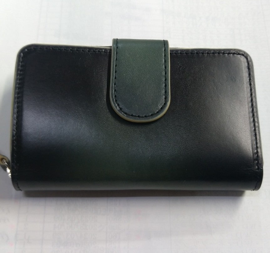 【訳アリ品】海外製／牛革／コイン＆キーケース／キーケース／小銭入／４連フック／グリーン／緑色／2025年ラッキーカラー／154012