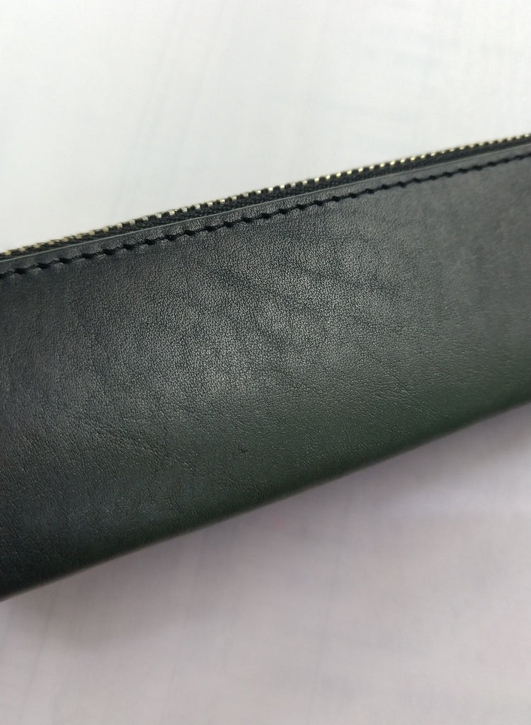 【訳アリ品】海外製／ペンケース／牛革／レザー／ペン少なめ／ギフト／箱入り／2025年ラッキーカラー／グリーン／緑色／RYU'S ONE／GG／154013