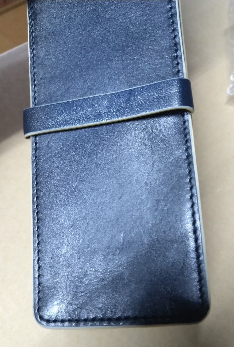 【訳アリ品】海外製／牛革／革／レザー／ペンケース／カブセ式／ネイビー／紺色／154014