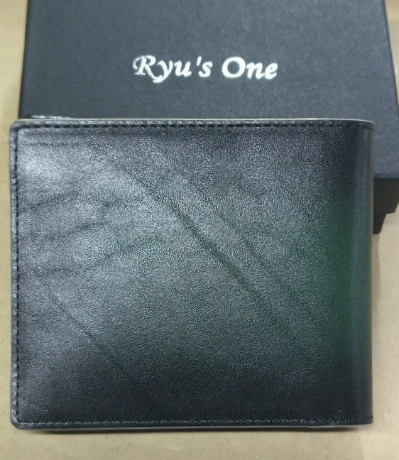 【訳アリ品】海外製／牛革／レザー／革財布／二つ折り財布／小銭入付／BOXコイン／グリーン／緑色／154015