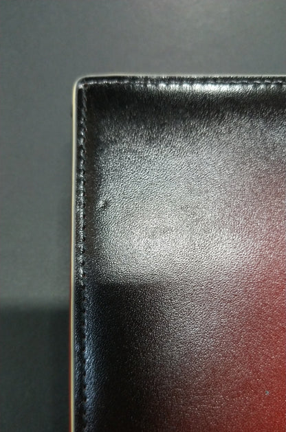 【訳アリ品】海外製／牛革／レザー／牛革製／ブックカバー／革製ブックカバー／しおり付き／文庫本／文庫判／サイズ調整可／読書／紙の本／箱入り／レッド／赤色／2026年ラッキーカラー／154019