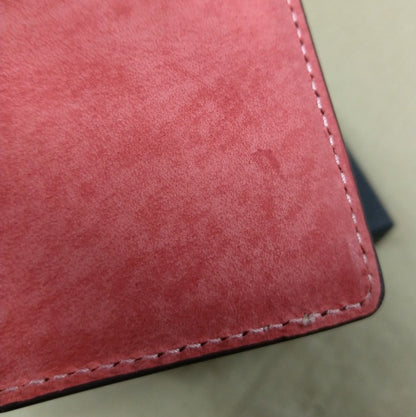 【訳アリ品】海外製／ヌメ革／革製／牛革／名刺入れ／内装レッド／赤色／箱入り／154060 【在庫限り】