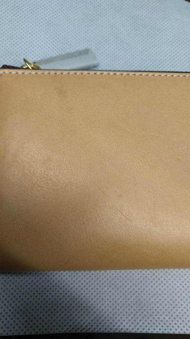 【訳アリ品】海外製／革製／牛革／ヌメ革／イタリアンヌメ／L字ファスナー／ラウンド財布／長財布／内装ネイビー／154065 【生産終了】