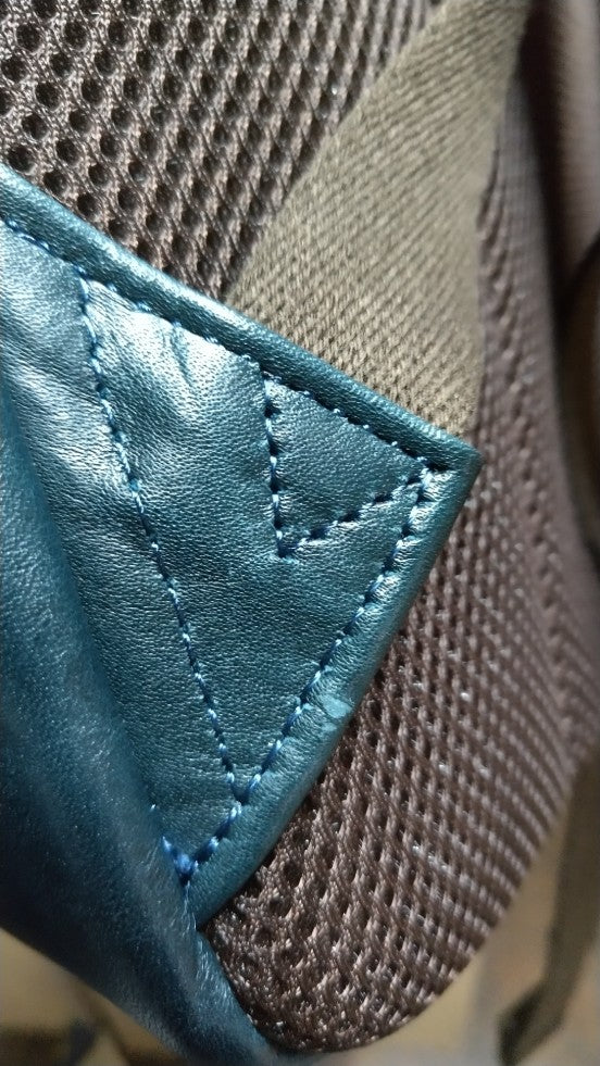 【訳アリ品】豊岡製／日本製／牛革／レザー／リュック／革リュック／蒸れ軽減／ネイビー色／505069【期間限定】