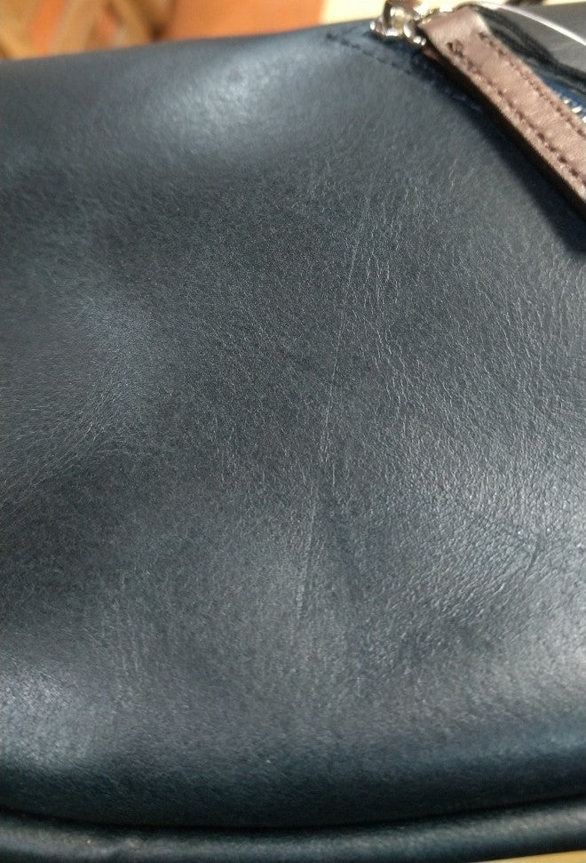 【訳アリ品】豊岡製／日本製／国産／牛革／レザー／ネイビー／紺色／ミニバッグ／ショルダーバッグ／ボディバッグ／小さめ／コンパクト／505073