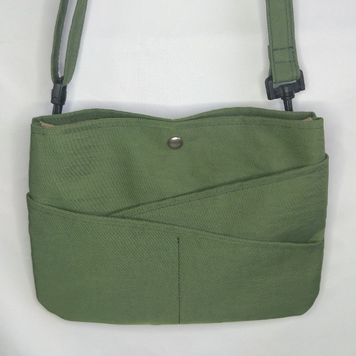 【アウトレット品】豊岡製／日本製／国産／ナイロン／サコッシュ／薄型／軽量／ショルダーバッグ／全３色／671005【EC限定・数量限定】