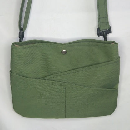 【アウトレット品】豊岡製／日本製／国産／ナイロン／サコッシュ／薄型／軽量／ショルダーバッグ／全３色／671005【EC限定・数量限定】