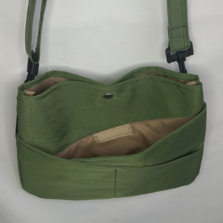 【アウトレット品】豊岡製／日本製／国産／ナイロン／サコッシュ／薄型／軽量／ショルダーバッグ／全３色／671005【EC限定・数量限定】