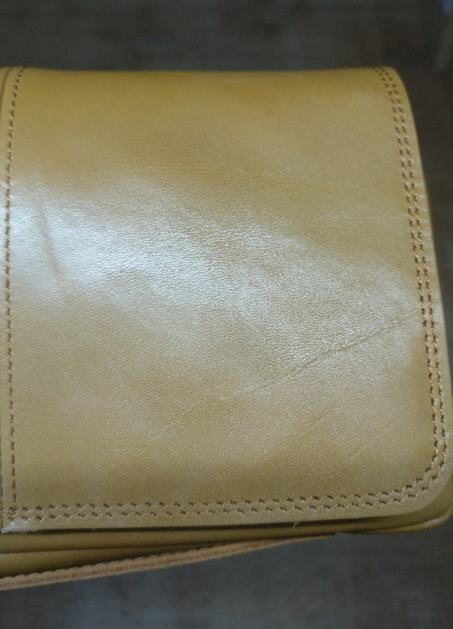 【訳アリ品】日本製／国産／牛革／セカンド／ポーチ／ショルダーバッグ／仕分け／557101／キャメル【在庫限り】