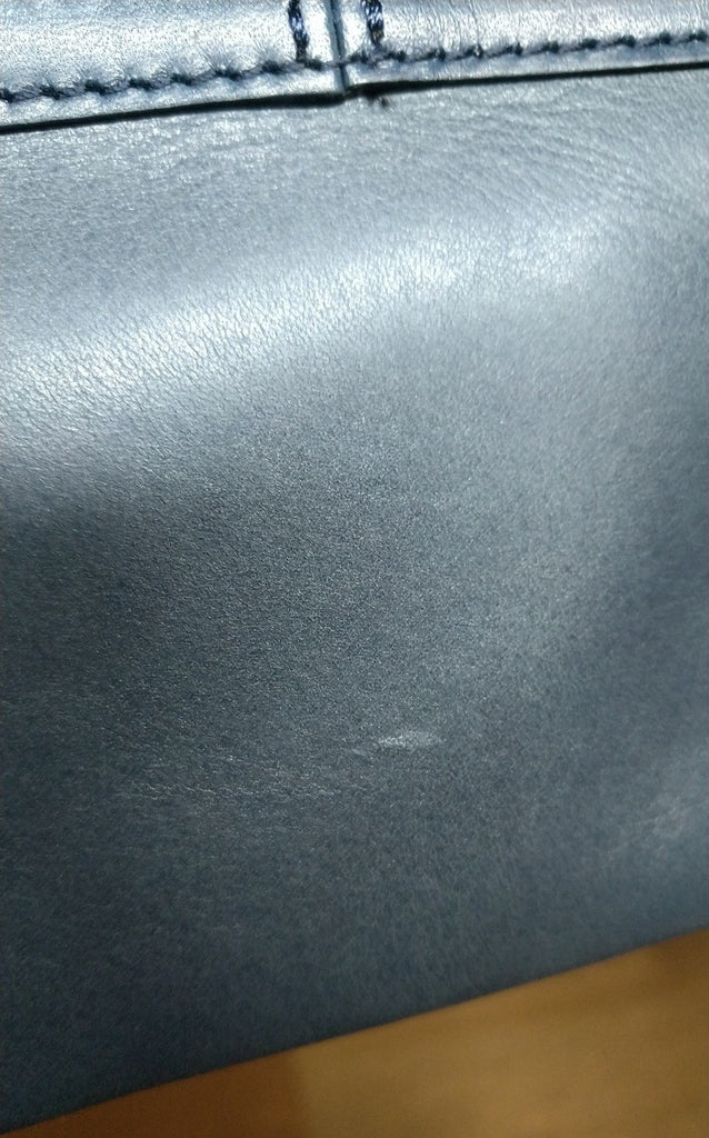 【訳アリ品】日本製／国産／牛革／セカンド／ポーチ／ショルダーバッグ／ネイビー／紺色／557101【在庫限り】