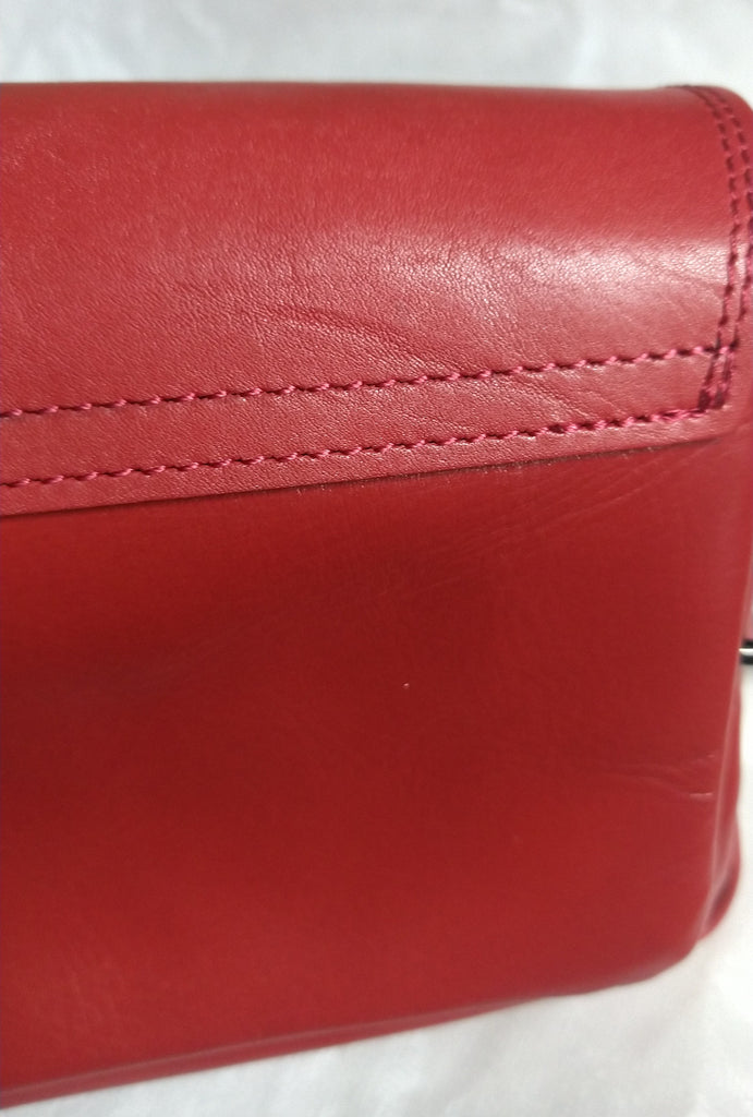 【訳アリ品】日本製／国産／牛革／セカンド／ポーチ／ショルダーバッグ／仕分け／557101／赤色／レッド【在庫限り】