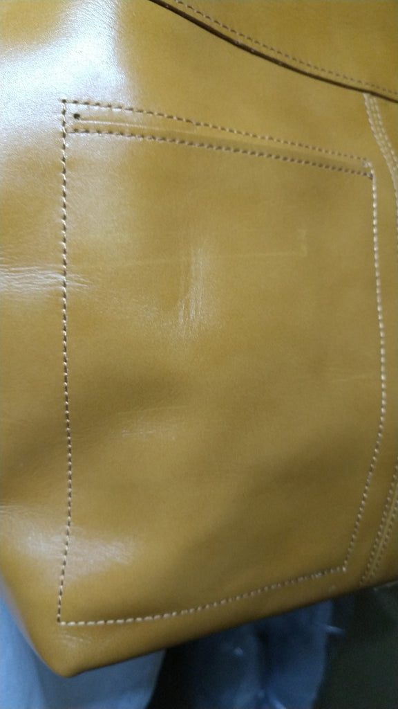 【訳アリ品】日本製／国産／牛革／レザー／ショルダーバッグ／口折れショルダー／A4対応可／男女兼用／キャメル色／557102