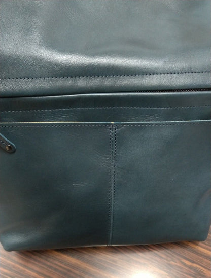 【訳アリ品】日本製／牛革／口折れショルダー／男女兼用／使いやすい／天ファスナー／A4対応可／ネイビー／紺色／557102【リニューアル型】