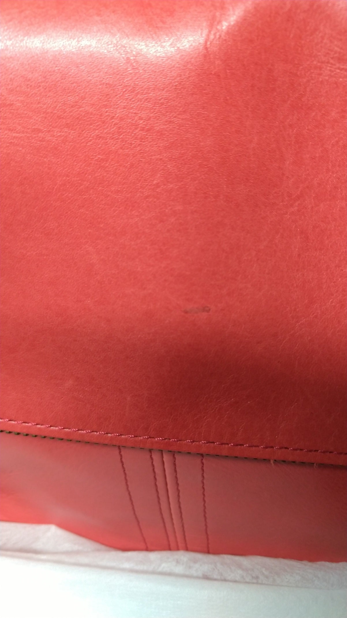 【訳アリ品】日本製／牛革／レザー／ショルダーバッグ／口折れショルダー／A4対応可／男女兼用／赤／レッド色／557102【前期型】