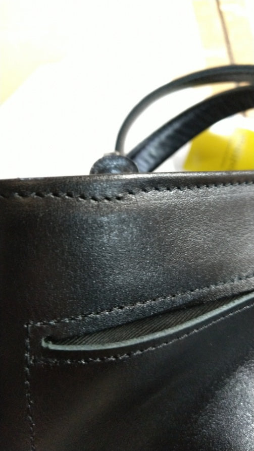【訳アリ品】日本製／国産／牛革／レザー／中仕切り付／トートバッグ／ブラック／黒色⓸／大きめ／557103