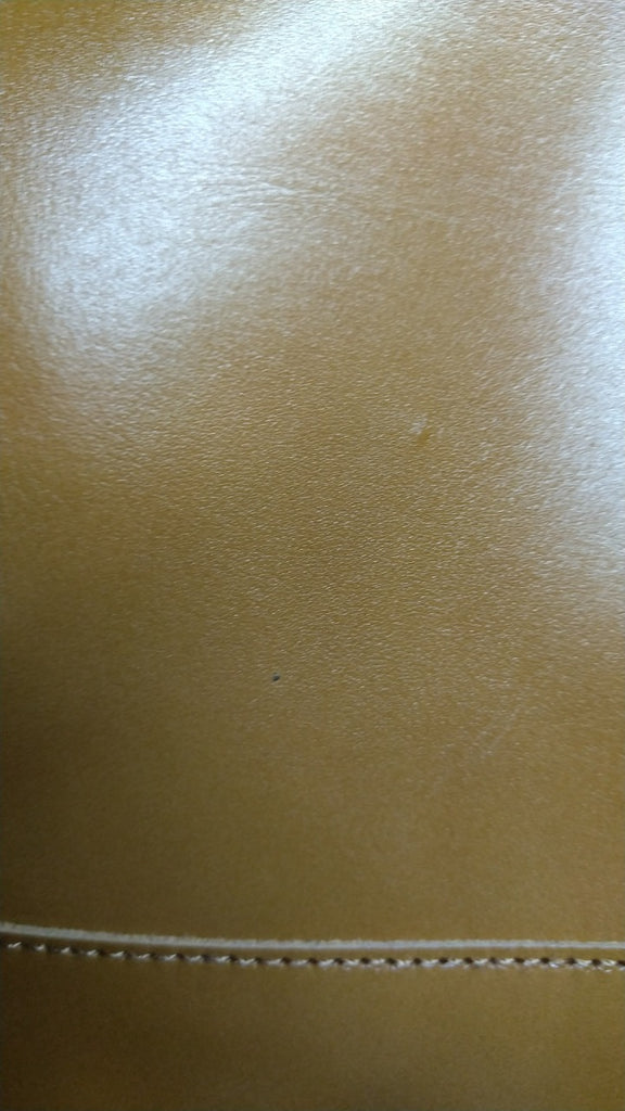 【訳アリ品】日本製／国産／牛革／大き目／トートバッグ／中仕切り付／パスケース付／キャメル色／557103【在庫限り】