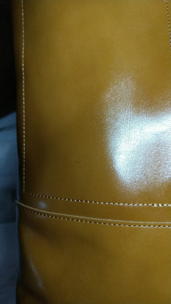 【訳アリ品】日本製／国産／牛革／大き目／トートバッグ／中仕切り付／パスケース付／キャメル色／557103【在庫限り】