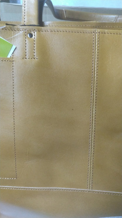 【訳アリ品】日本製／国産／豊岡製／牛革／レザー／トートバッグ／中仕切り付／ウレタン入り中仕切り／大きめ／557103／キャメル色／Bluffpop【リニューアル型】
