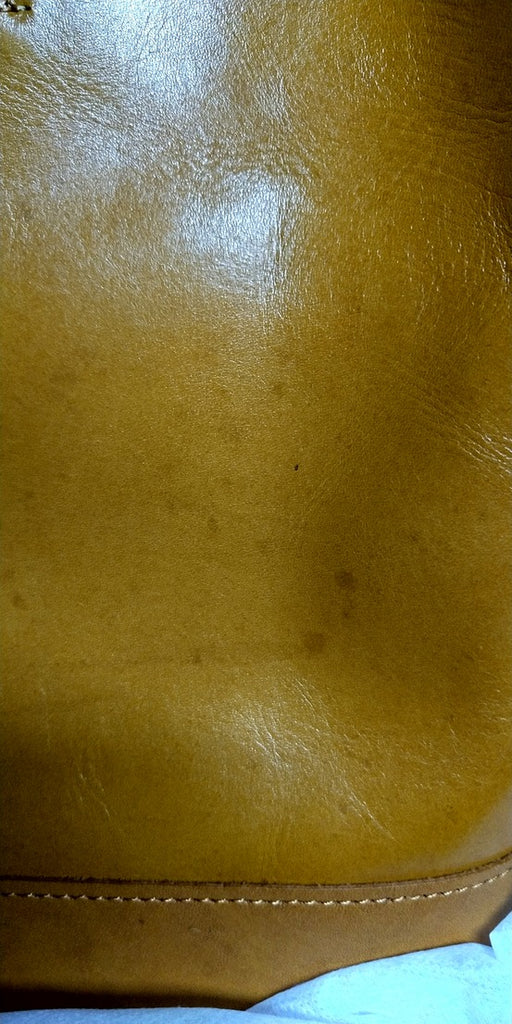 訳アリ品①／日本製／牛革／トートバッグ／キャメル／中仕切り／パスケース付／557103　