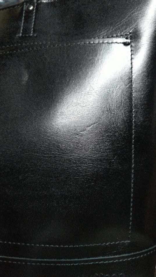 【最後の１本】日本製／国産／牛革／レザー／革製／ミニマル派／小さめ／普段使い／トートバッグ／小寸／ダウンサイジング／557110／ブラック／黒色／Bluffpop【訳アリ品】