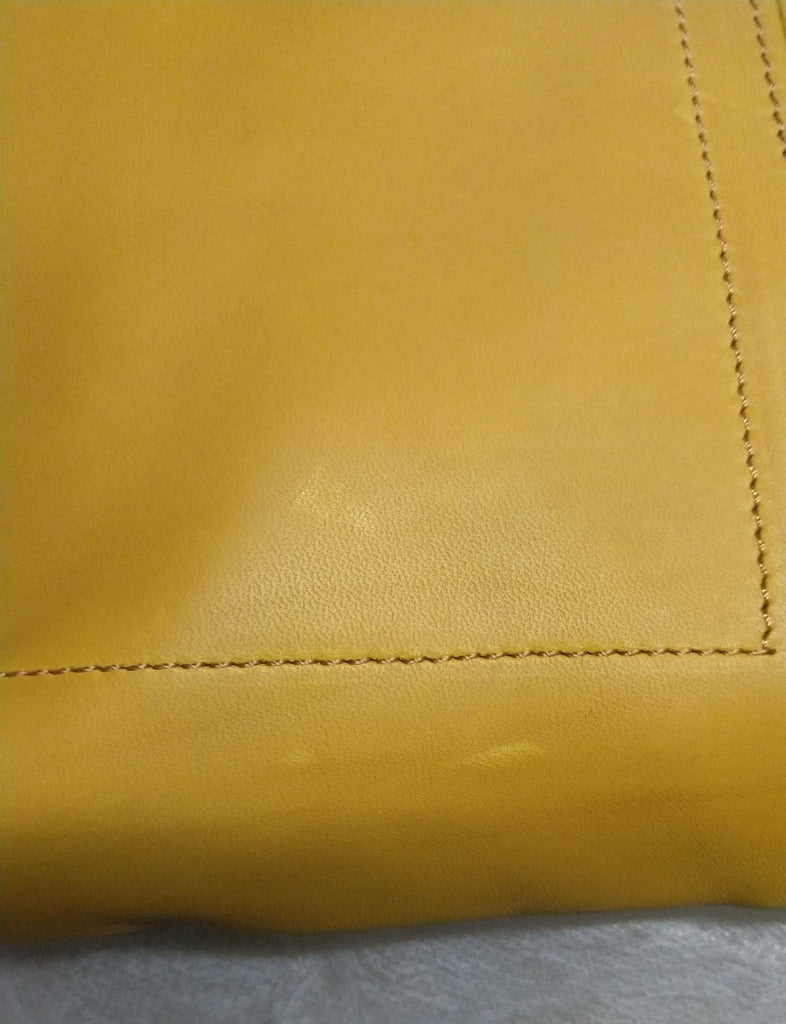 【訳アリ品】日本製／国産／馬革／サコッシュ／薄型／前ポケット／ショルダーバッグ／キャメル／557130