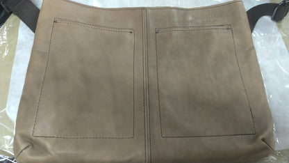【訳アリ品】日本製／国産／馬革／サコッシュ／薄型／ショルダーバッグ／ブラウン／チョコ色／557130【在庫限り】
