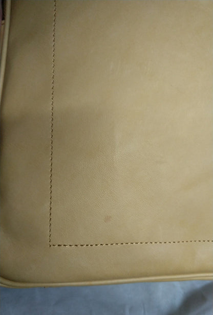 【訳アリ品】日本製／国産／馬革／革／キャメル／細マチ／薄型／スリム／手提げ／ブリーフ／ 557131