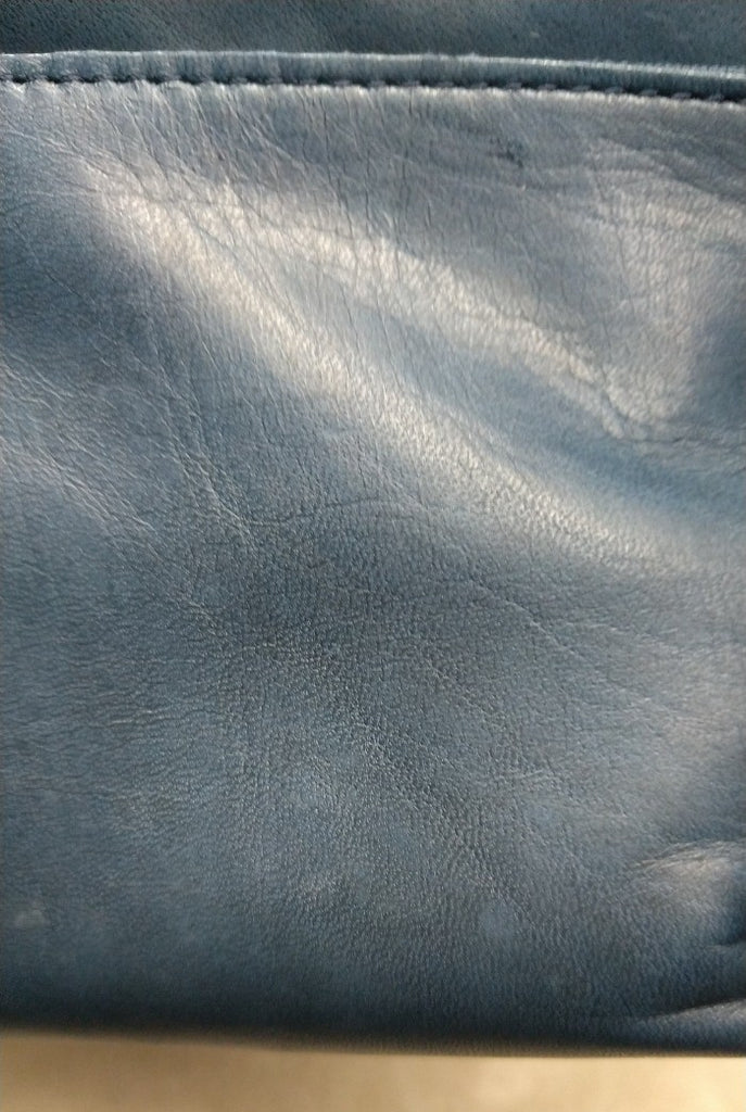 【最後の１本】【訳アリ品】日本製／国産／馬革／レザー／軽い／ネイビー／紺色／ヨコ型／ショルダーバッグ／557133【在庫限り】