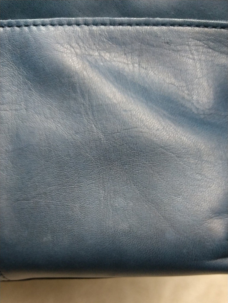 【最後の１本】【訳アリ品】日本製／国産／馬革／レザー／軽い／ネイビー／紺色／ヨコ型／ショルダーバッグ／557133【在庫限り】