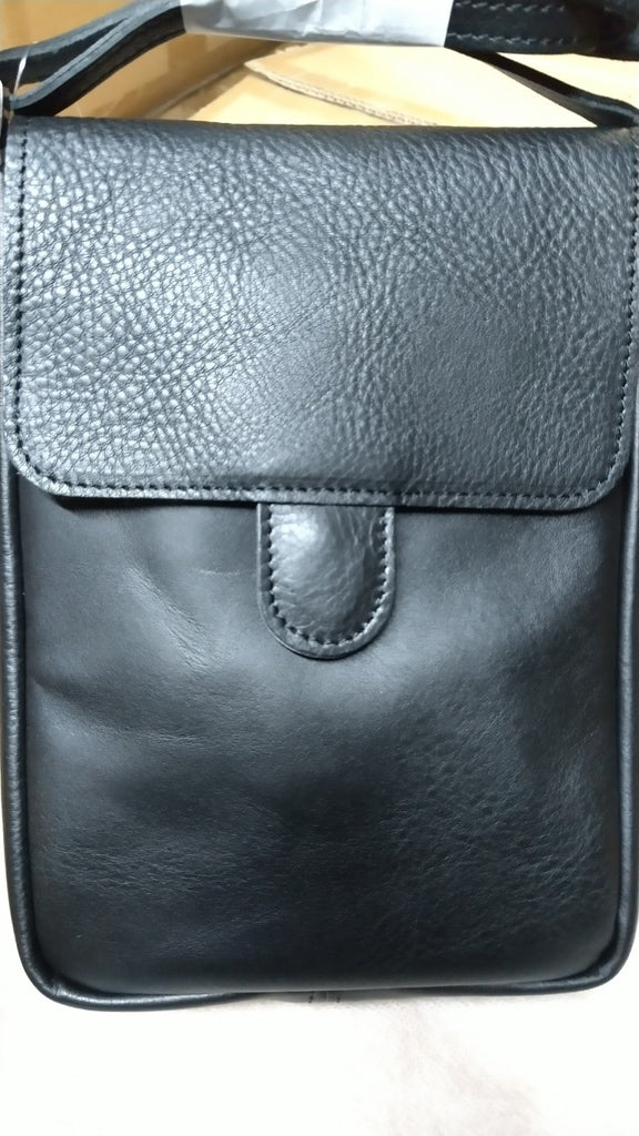 【訳アリ品】日本製／国産／撥水レザー／撥水／牛革／タテ型／スマホショルダー／ミニショルダー／コンパクト／ブラック／黒色／557187