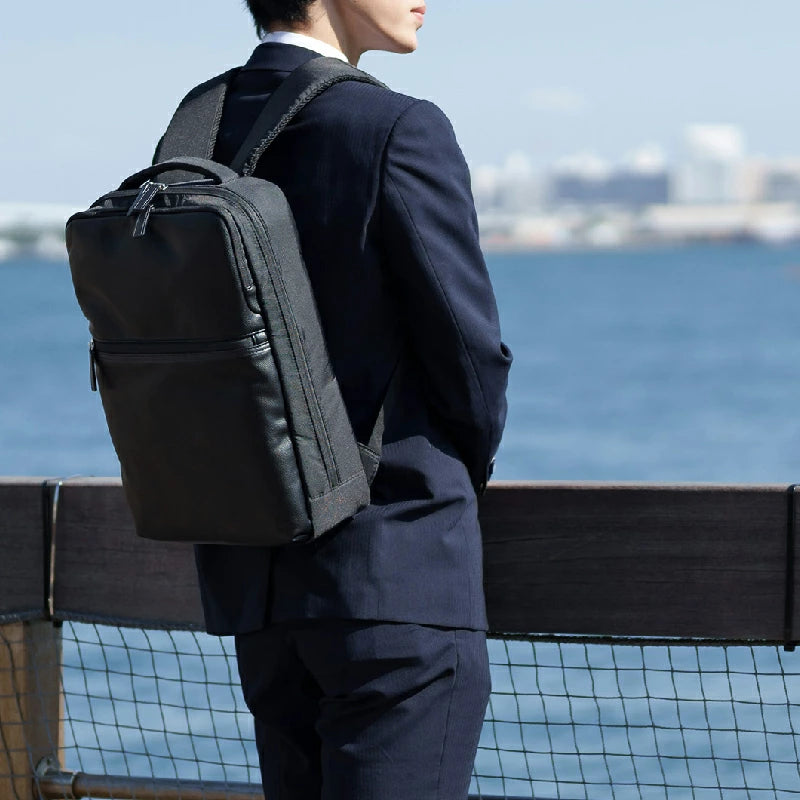 海外製/合成皮革×ポリエステル/A4対応/B4対応/軽い/リュック 海外製/合成皮革×ポリエステル/A4対応/B4対応/軽い/リュック