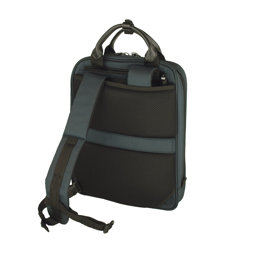 【公式ショップ＆直営ショップ 限定価格】海外製／A4対応／スリム／薄型／タテ型／収納可／ブラック／ネイビー／2WAY／リュック／手提げ／126029／全２色／VELBA／🎁