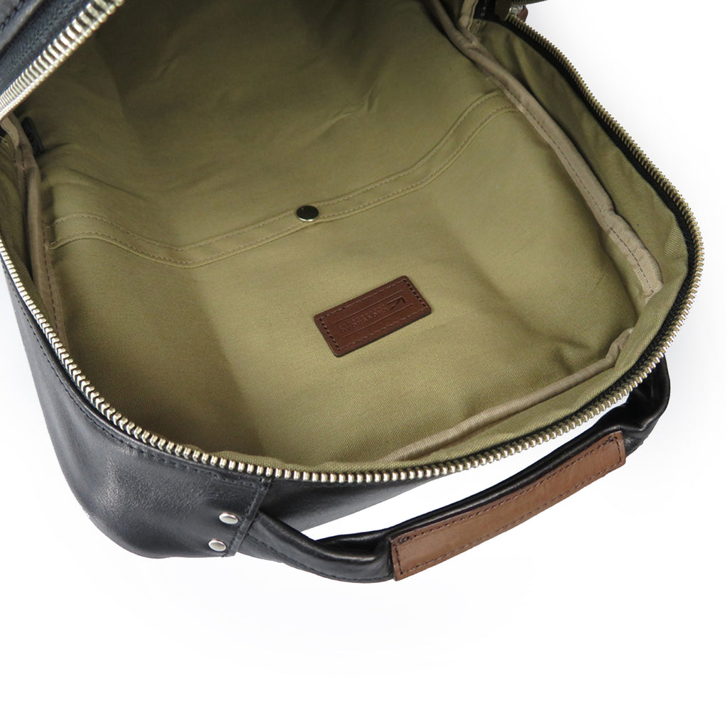 【訳アリ品】豊岡製／日本製／国産／牛革／レザー／リュック／革リュック／蒸れ軽減／ブラック／黒色⓶／505069【期間限定】