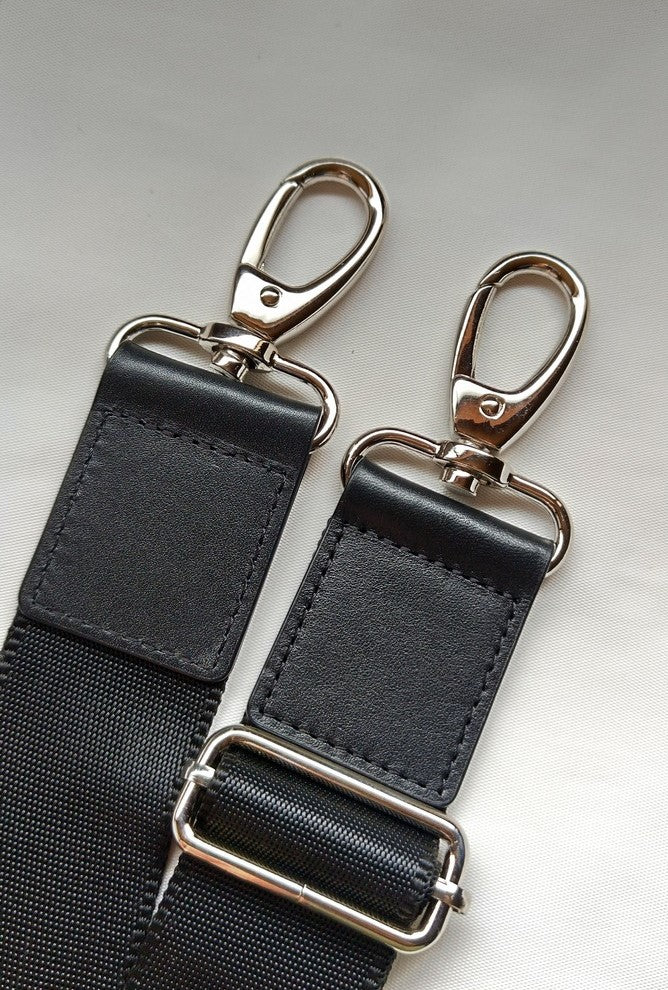 海外製／牛革／A4対応／３way／リュック／手提げ／ショルダー／126053／ブラック／訳アリ品／ラスト１